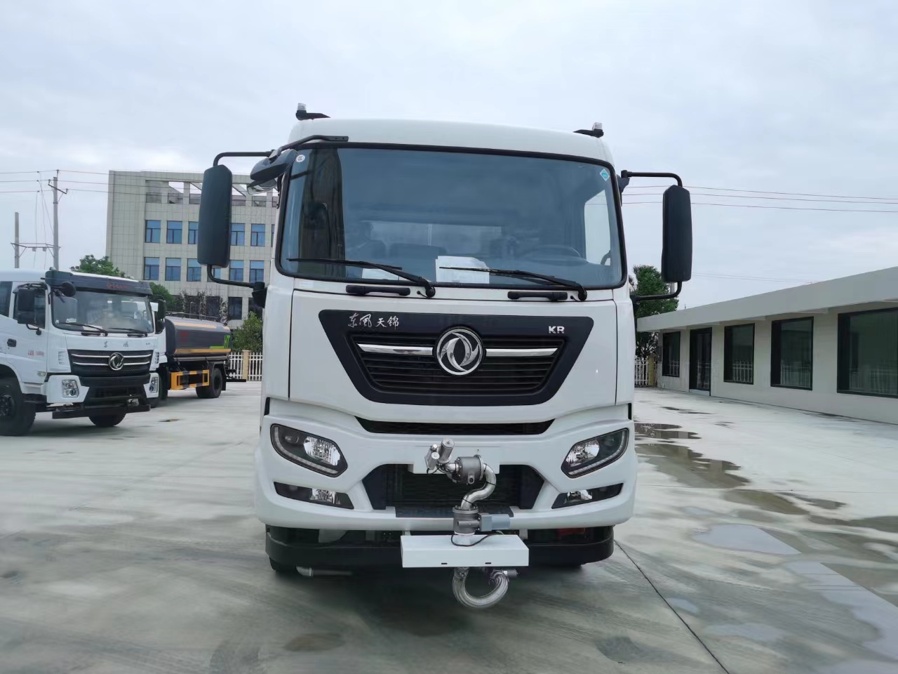 東風(fēng)天錦后雙橋20噸灑水車！