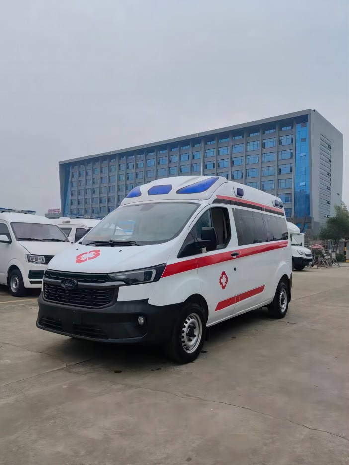 改款福特新全順V362國六救護車！